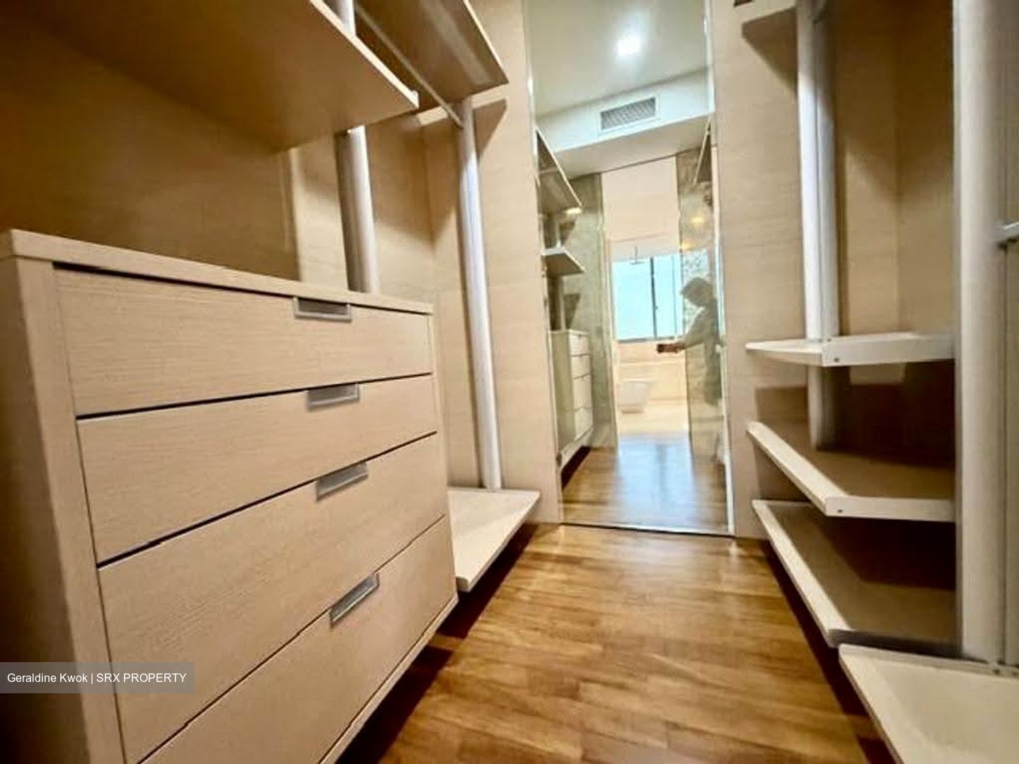 Hillcrest Villa (D11), Terrace #610417451